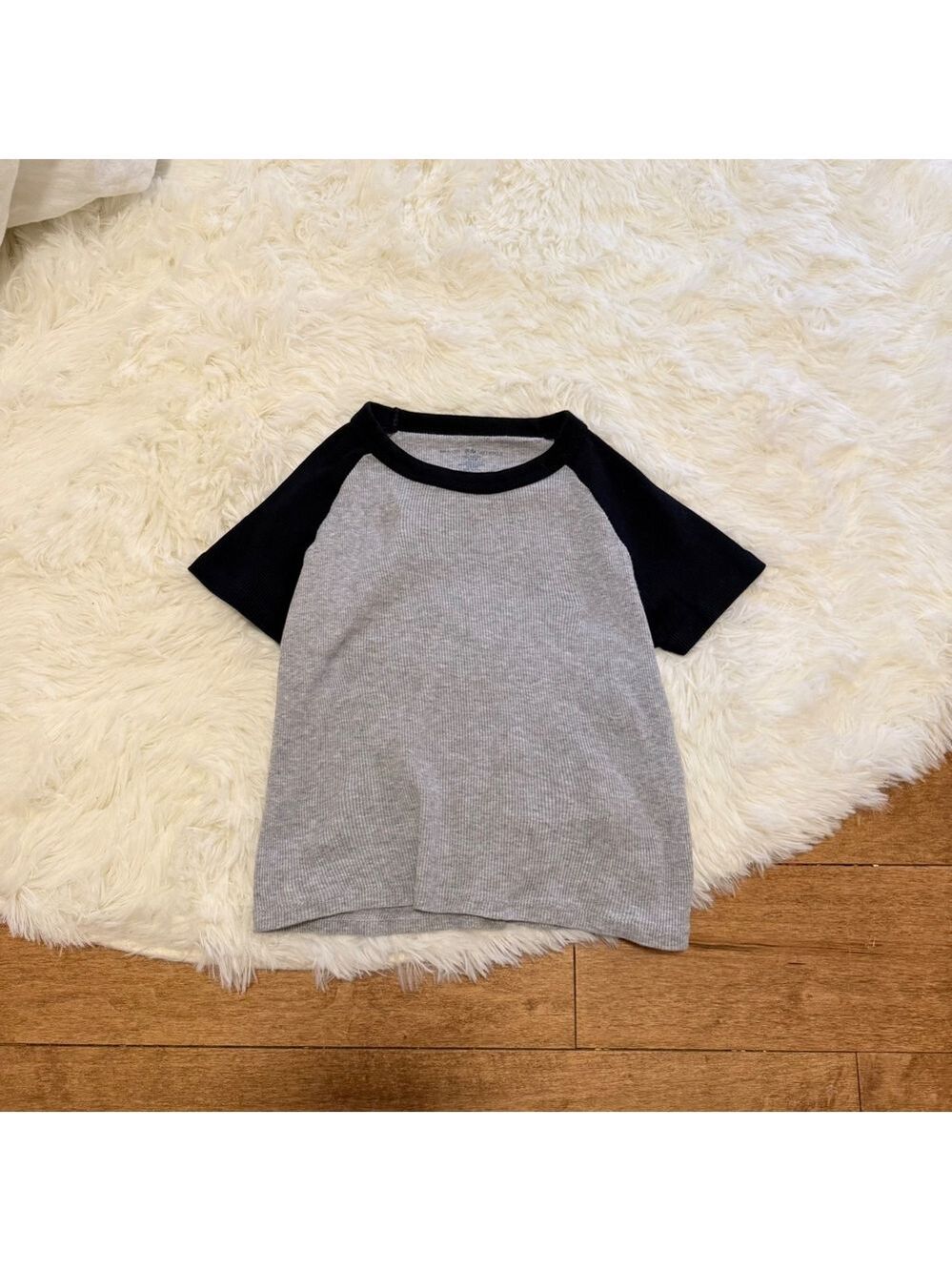 Brandy Melville Grey Black Raglan Baby Tee Womens One Size Ribbed Baseball Shirt